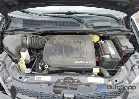 2017 Dodge Grand Caravan Gt z USA, uszkodzony, nr VIN 2C4RDGEG2HR779686